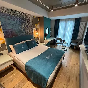 https://royal-galata-hotel.istanbul-turkeyhotels.com